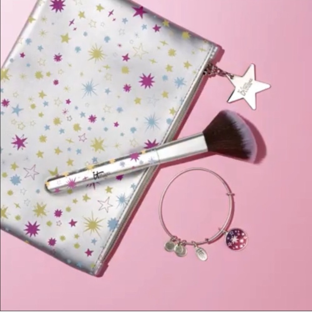 New - Ulta x It Cosmetics - Gift set